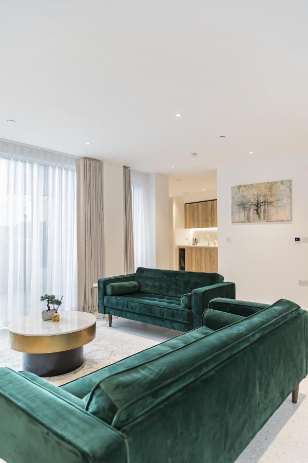 Luxury Spacious Flat With Communal Gardens And Parking London Exterior photo